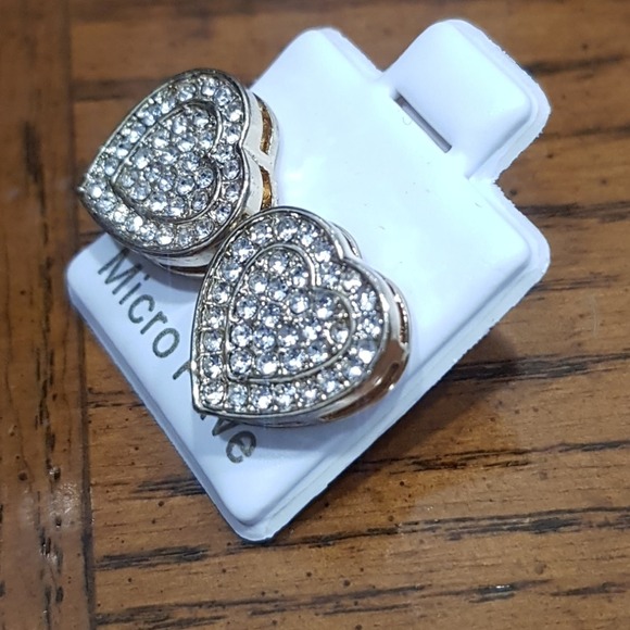 NWT Micro Pave Crystal Heart Shaped Stud Earrings - Picture 3 of 6